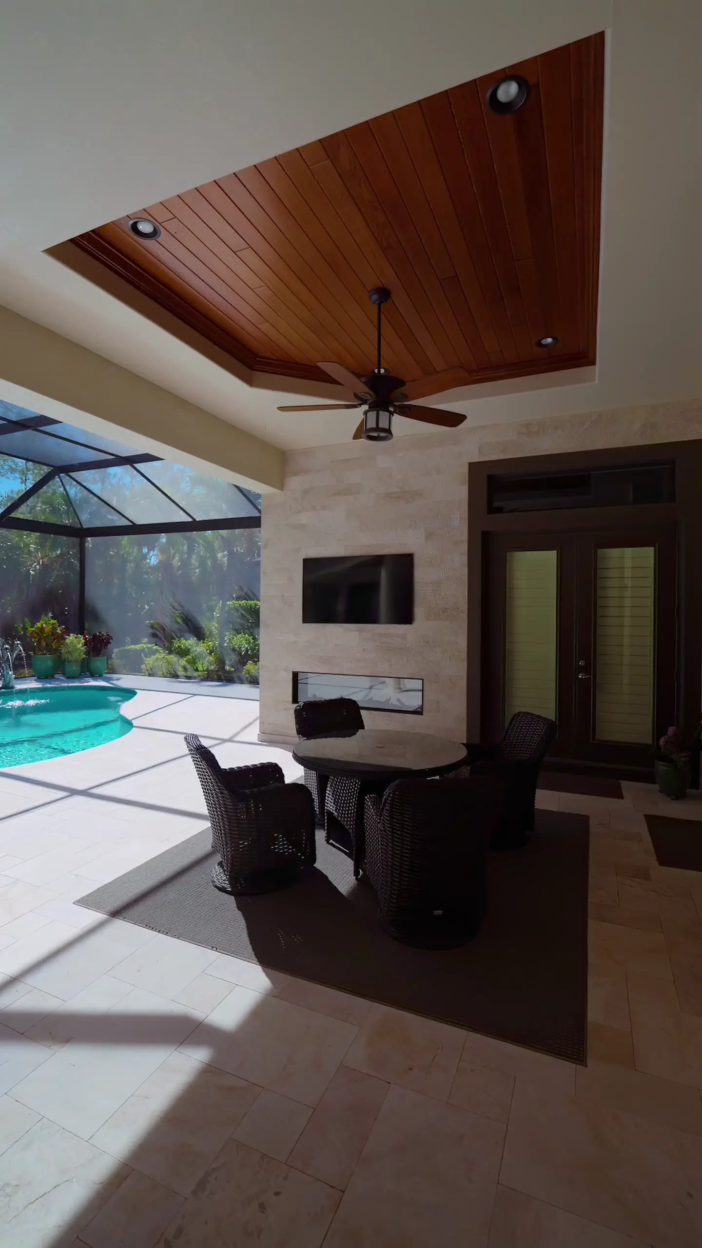 Fireplaces & Fire Pits